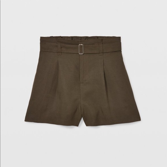 Club Monaco size 2 Darcee Shorts in Olive - Picture 3 of 8